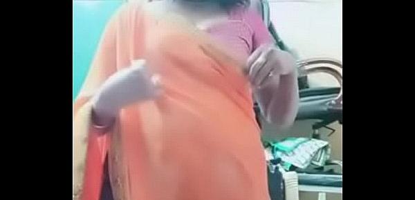  Swathi naidu sexy and romantic seducing in orange saree